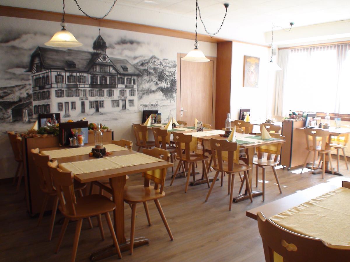 Hotel Restaurant Simplon フルティゲン エクステリア 写真