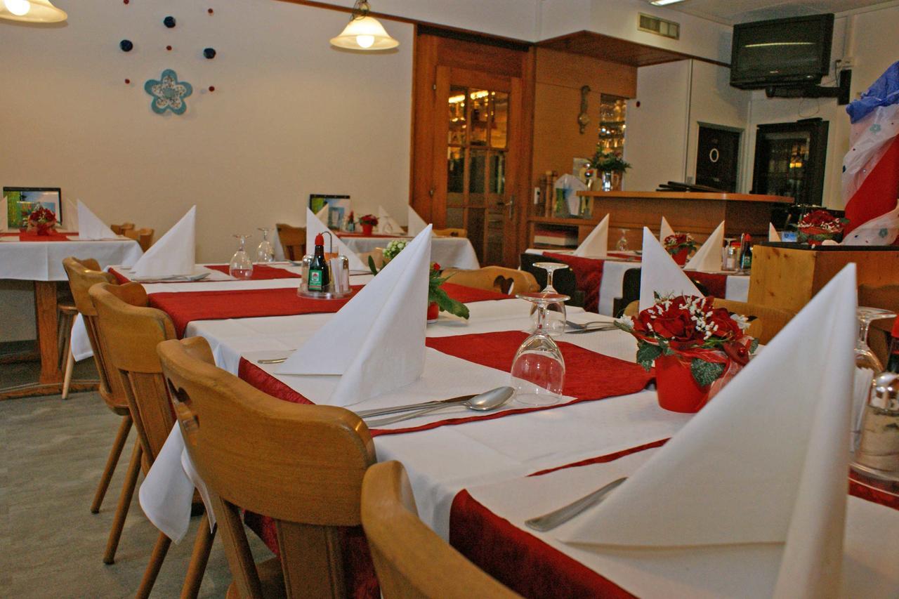 Hotel Restaurant Simplon フルティゲン エクステリア 写真