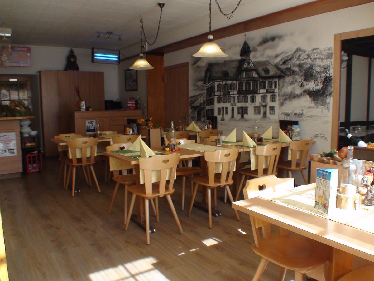 Hotel Restaurant Simplon フルティゲン エクステリア 写真