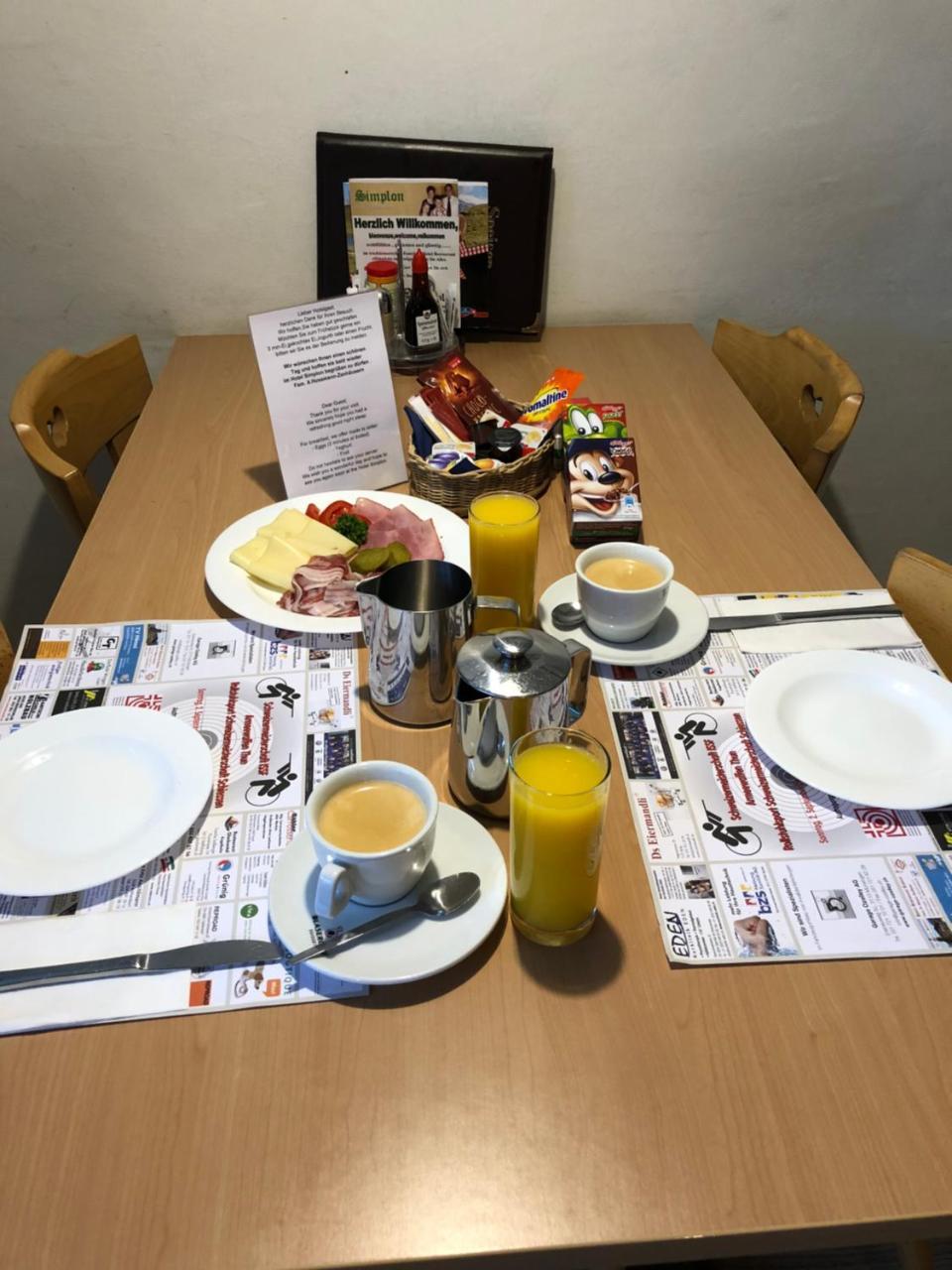 Hotel Restaurant Simplon フルティゲン エクステリア 写真